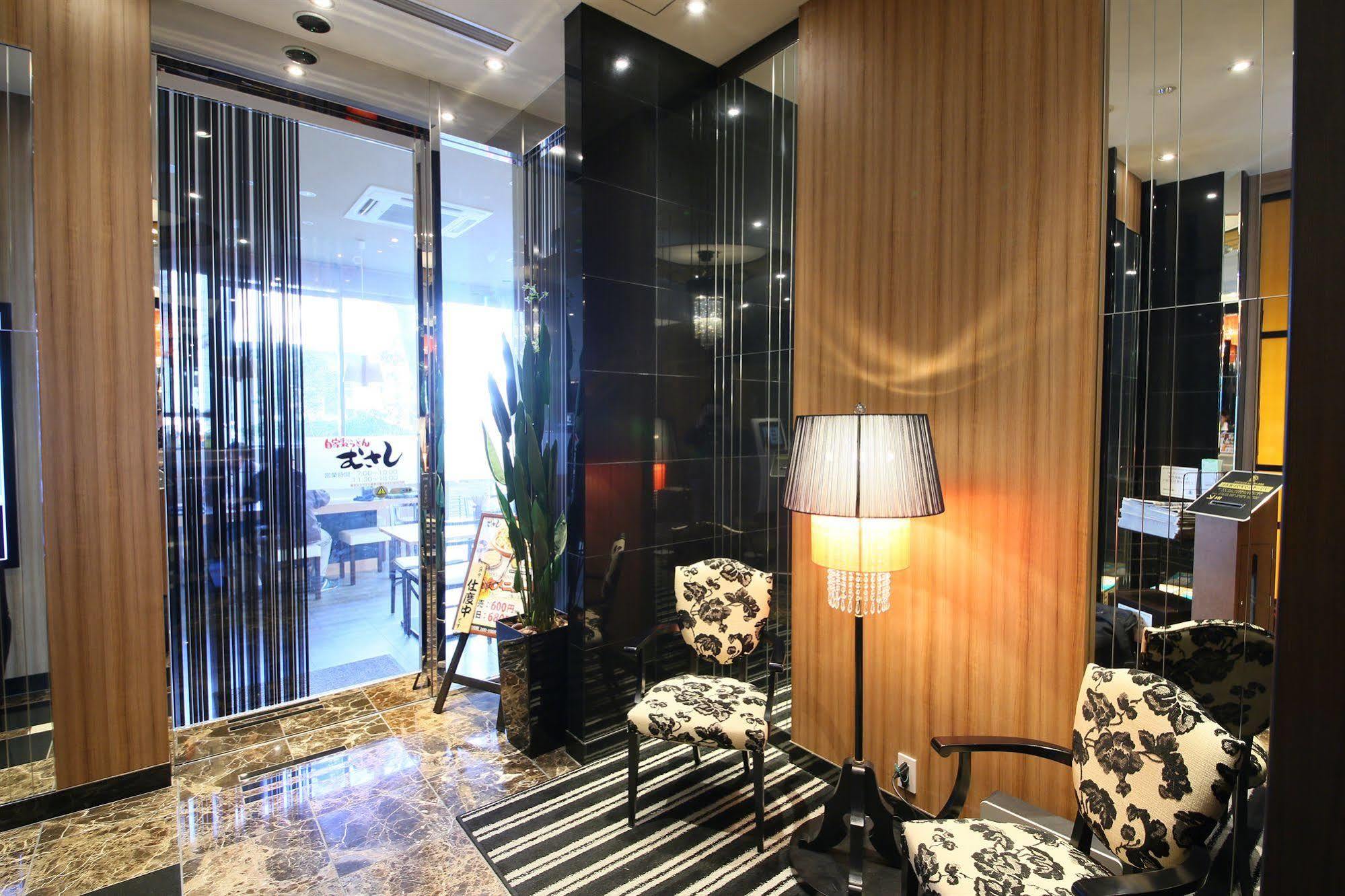 Apa Ginza Takaracho Eki Yaesu Minamiguchi Hotel Tōkyō